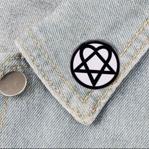HIM Heartagram Pin